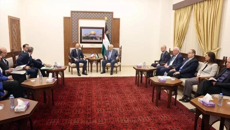 Abbas, Fransa ile Gazze’den Çekilme Talep Etti