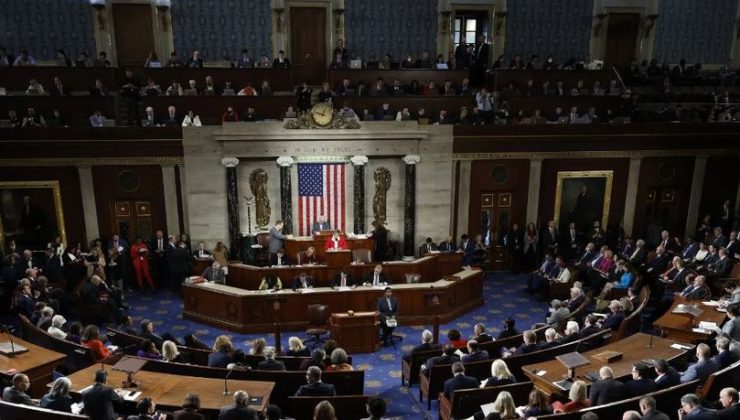 ABD’de Cumhuriyetçiler üçte üç yaptı