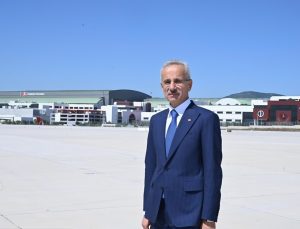 Abdulkadir Uraloğlu duyurdu: Hava trafiği kontrolünde milli yazılım İRADE göreve başladı