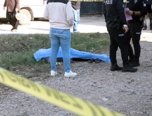 Adana’da Ekmek Alırken Kalp Krizi Geçiren Kadın Hayatını Kaybetti