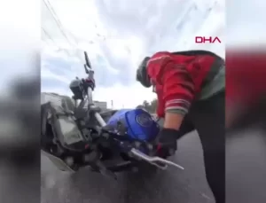 Adana’da Kaygan Yolda 3 Kaza