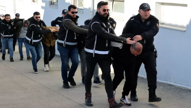 Adana’da Sahte Banknot Operasyonu: 15 Şüpheli Yakalandı