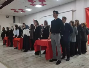 Adilcevaz’da Öğretmenler Günü Kutlandı