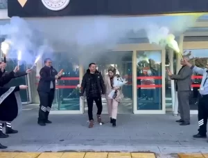 Adıyaman’da Havalimanında Evlilik Teklifi