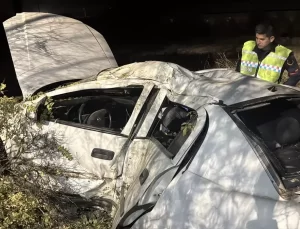 Adıyaman’da Otomobil Şarampole Devrildi, 5 Yaralı