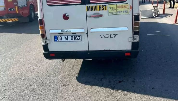 Afyonkarahisar’da Minibüs Kazası