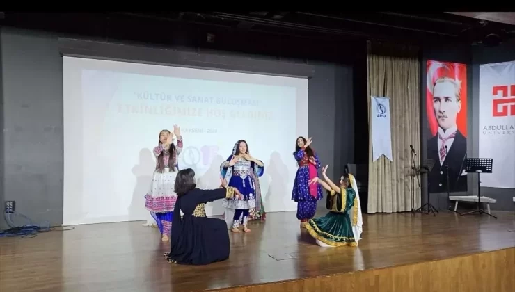 AGÜ’de Kültür ve Sanat Buluşması Düzenlendi