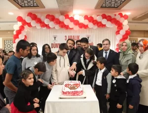 Ahlat’ta Engelli Resim Sergisi