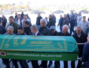 Ahmet Davutoğlu, Amcasının Cenazesine Katıldı