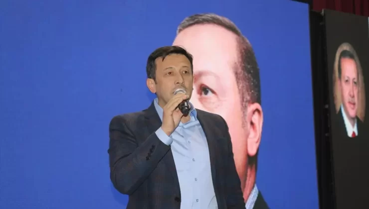 AK Parti Genel Başkan Yardımcısı Dağ, partisinin Buca kongresine katıldı