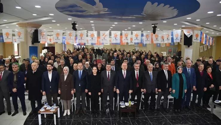 AK Parti ilçe kongreleri yapıldı
