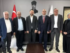 AK Parti’den sağlık müdürüne ziyaret