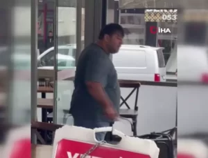 Akli Dengesiz Adam, Annesini Darp Edip Polise Bıçak Çekti