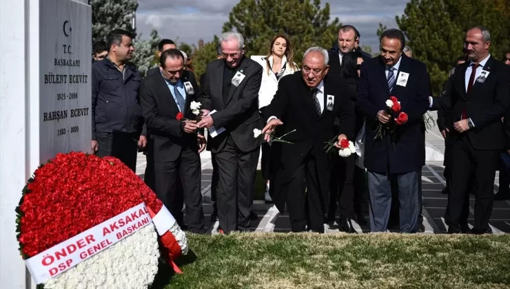 Aksakal’dan Ecevit’in Kabrine Ziyaret