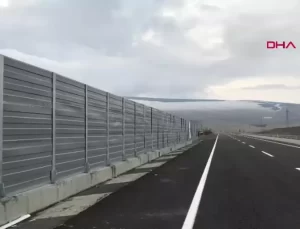 Aktaş Gölü’nde Kuşları Koruma Amacıyla Ses Bariyerleri İnşa Edildi