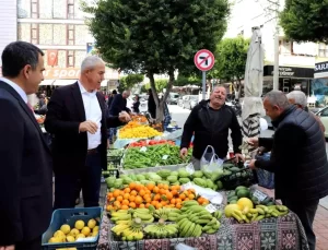 Alanya Belediye Başkanı Özçelik, Okul Etkinliklerine Katıldı ve Esnafı Ziyaret Etti