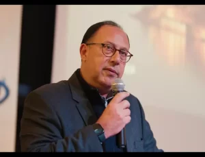 Alanya Belediye Başkanı Özçelik, Turizmcilerle Buluştu: “İnsanların Kafasına Alanya’ya Gitmek Gibi Bir Fikri Oturtabilmeliyiz”