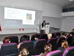 Alanya Üniversitesi’nde 10 Kasım Atatürk’ü anma töreni