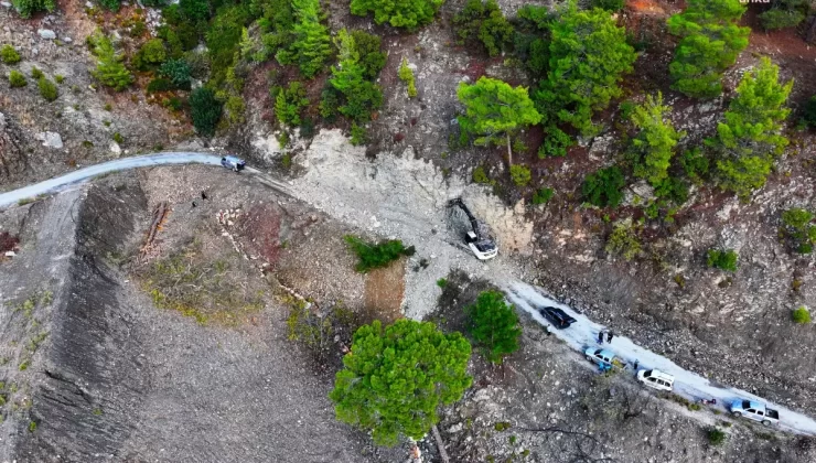 Alanya’da Heyelan Sonrası Yol Genişletme Çalışmaları Tamamlanıyor