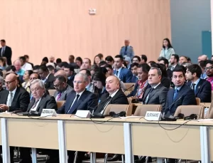 Aliyev’den Fransa’ya İklim Eleştirisi