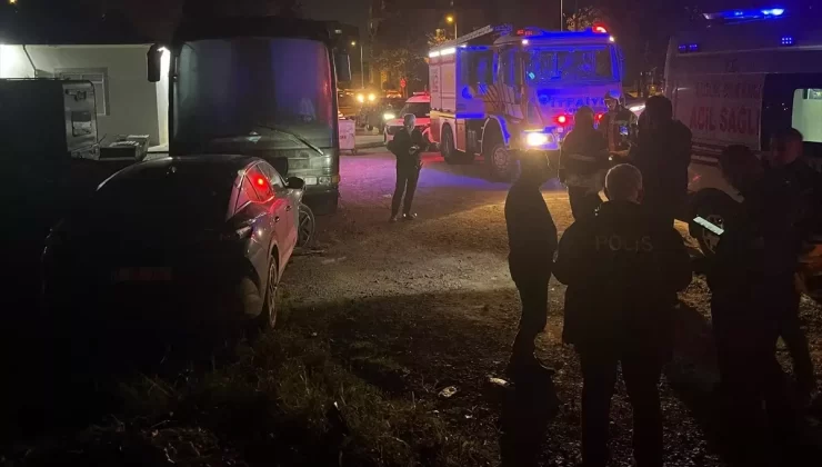 Alkollü Sürücü Karavana Çarptı