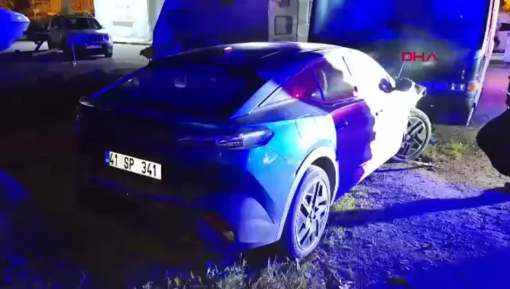 Alkollü Sürücü Park Halindeki Karavana Çarptı