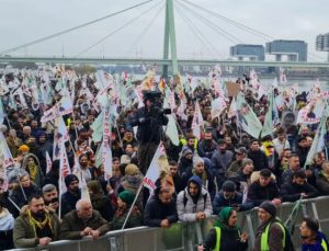 Almanya’da terör örgütü PKK yandaşları yürüyüş yaptı