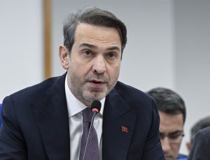 Alparslan Bayraktar: Türkiye, Avrupa’nın en ucuz elektriğini kullanıyor