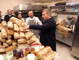 Altınbaşak Beldesinde Kadın Girişimci Ekşi Mayalama Tekniğiyle Ekmek Üretiyor