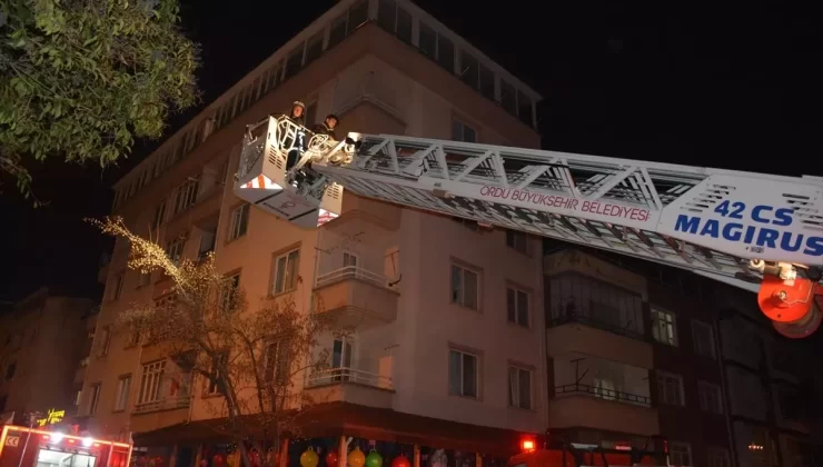 Altınordu’da Apartman Yangını