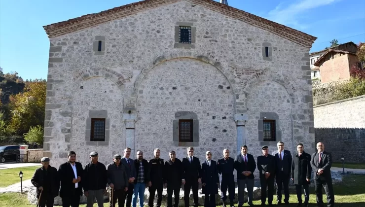 Amasya Valisi Bakan, Gümüşhacıköy ilçesini ziyaret etti