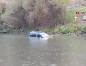 Amasya’da Trafik Kazası: Araç Nehire Uçtu, Sürücü Kurtuldu