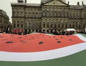 Amsterdam’da Filistin için Büyük Protesto