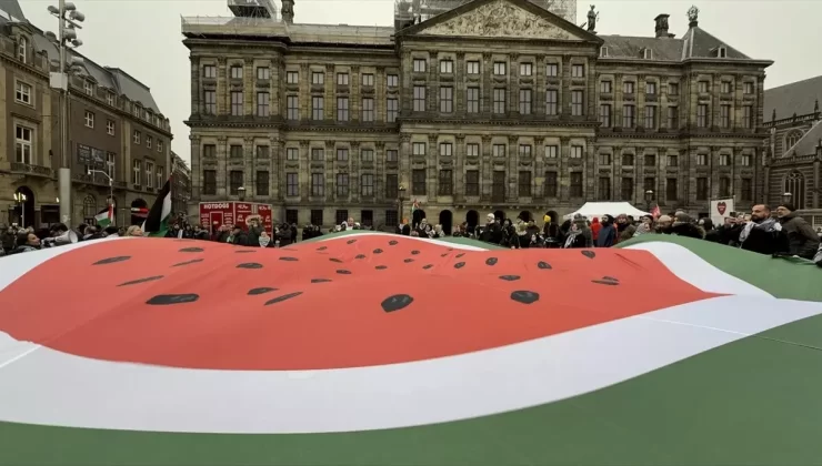 Amsterdam’da Filistin için Büyük Protesto