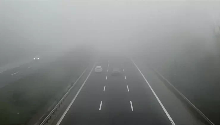 Anadolu Otoyolu’nda Sis Nedeniyle Ulaşım Aksadı