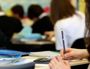 Ankara’da 10 Kasım’da anma törenine katılmayan öğrenciye uyarı