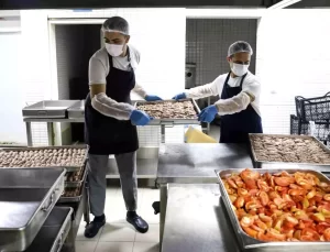 Antalya Merkez Aşevi’nden İhtiyaç Sahiplerine Destek