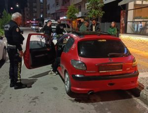 Antalya’da alkollü araç  kullanmaktan ehliyetine el konulan sürücü, tekrar yakalandı