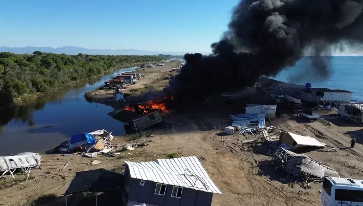 Antalya’da Çardak Yıkımı Gerçekleşti