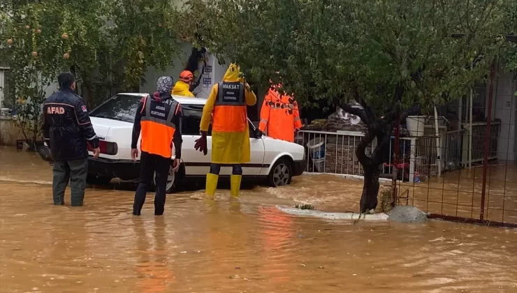 Antalya’da Sağanak ve Su Baskınları