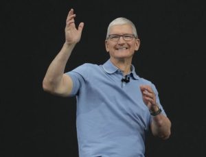 Apple CEO’sundan Çinli tedarikçilere övgü