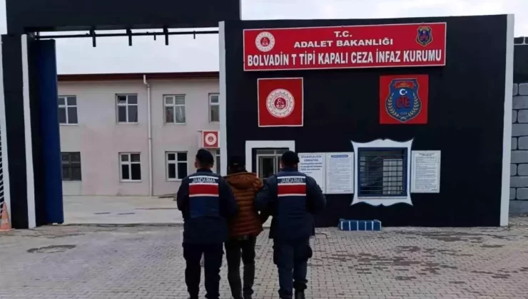 Aranan İki Şahıs Yakalandı