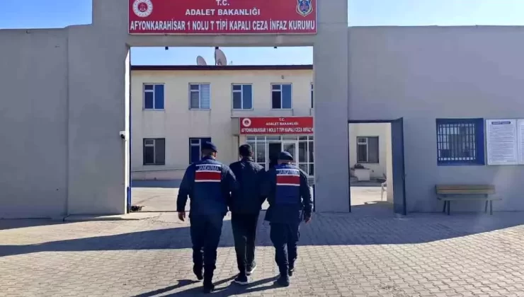 Aranan Şahıs Jandarma Tarafından Yakalandı