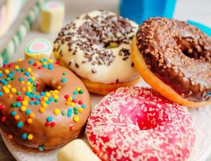 Araştırmalara göre yüksek yağlı yiyecekler kaygıya ve depresyona neden oluyor