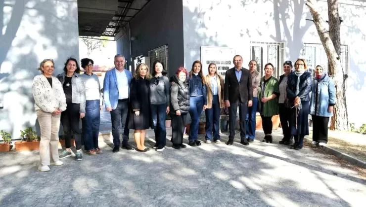 Arbil Akın, Üreten Kadınların Yanında