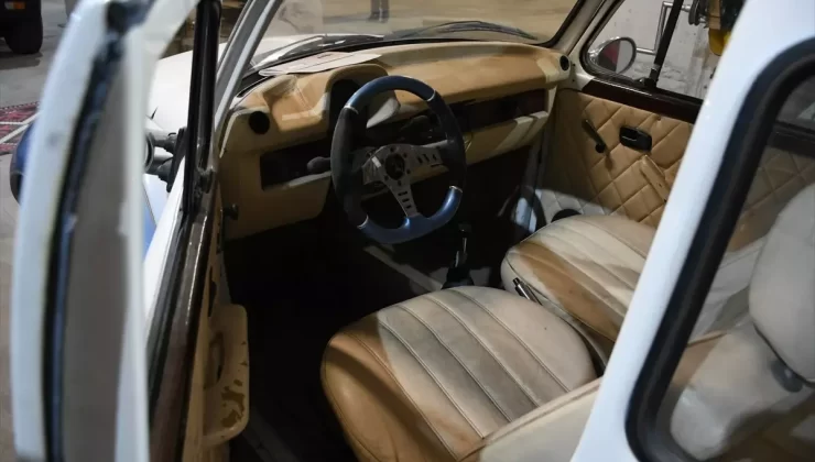 Arnavutluk’ta Klasik Araç Müzesi