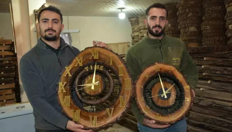 Asırlık Ceviz Dalları Sanata Dönüşüyor