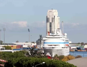 Astoria Grande Kruvaziyeri Samsun’a Geldi