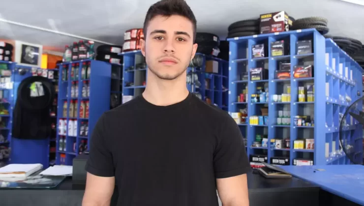 Atatürk Etiketine Saldırı