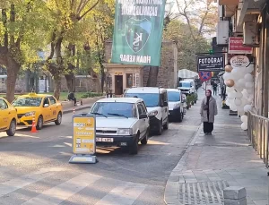 Atatürk İçin Saygı Duruşu